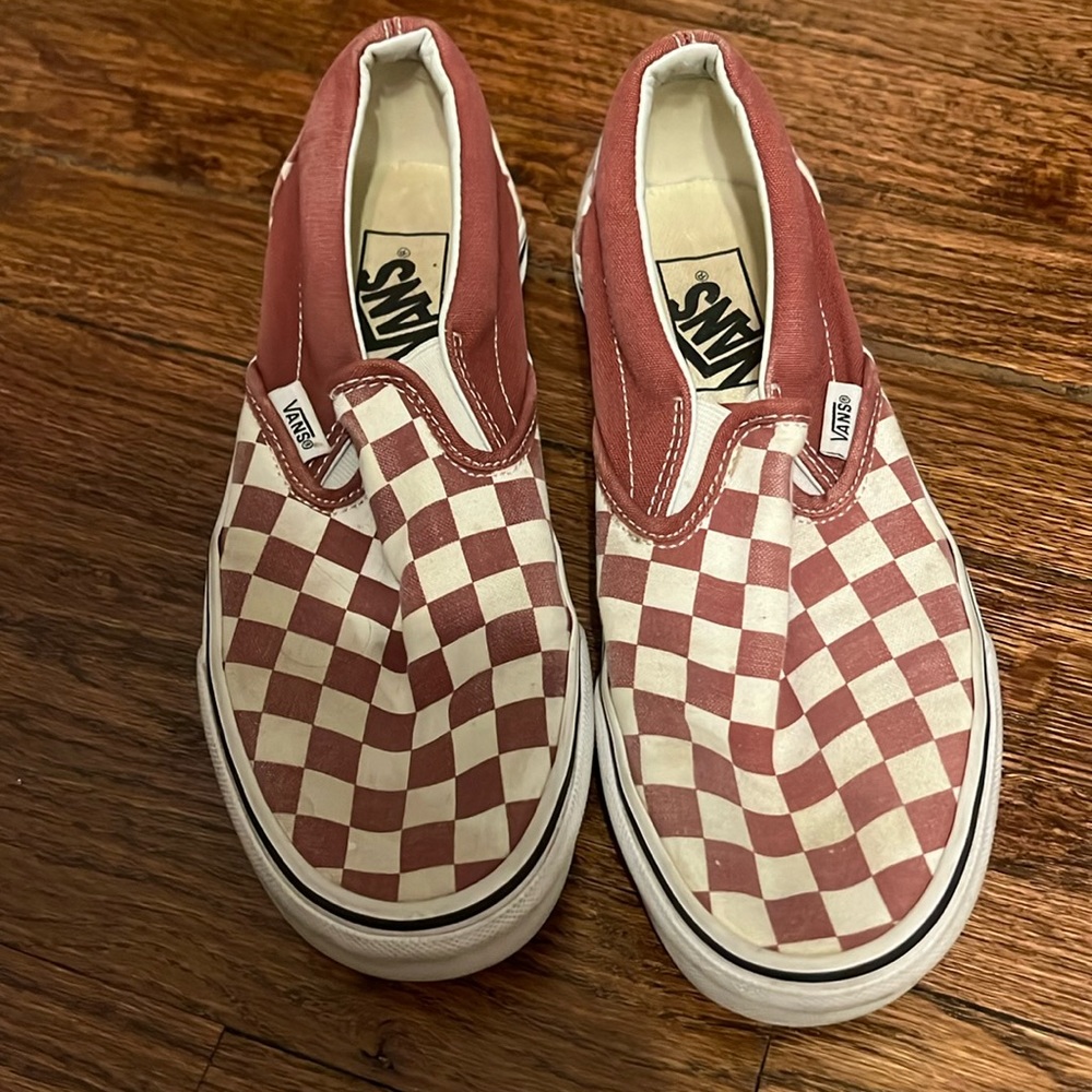 Maroon checkered vans women’s size 6.5